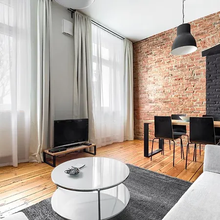 Margi Igram - Martini - Absynth Large & Comfy Apartment