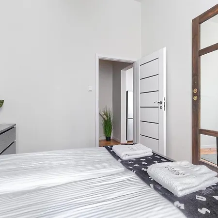 Apartment Margi Igram - Martini - Absynth Large & Comfy *