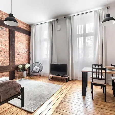 Margi Igram - Martini - Absynth Large & Comfy Apartment